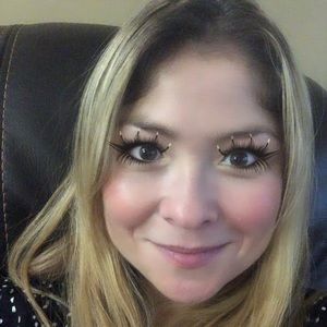 Meet your Posher, Melisa